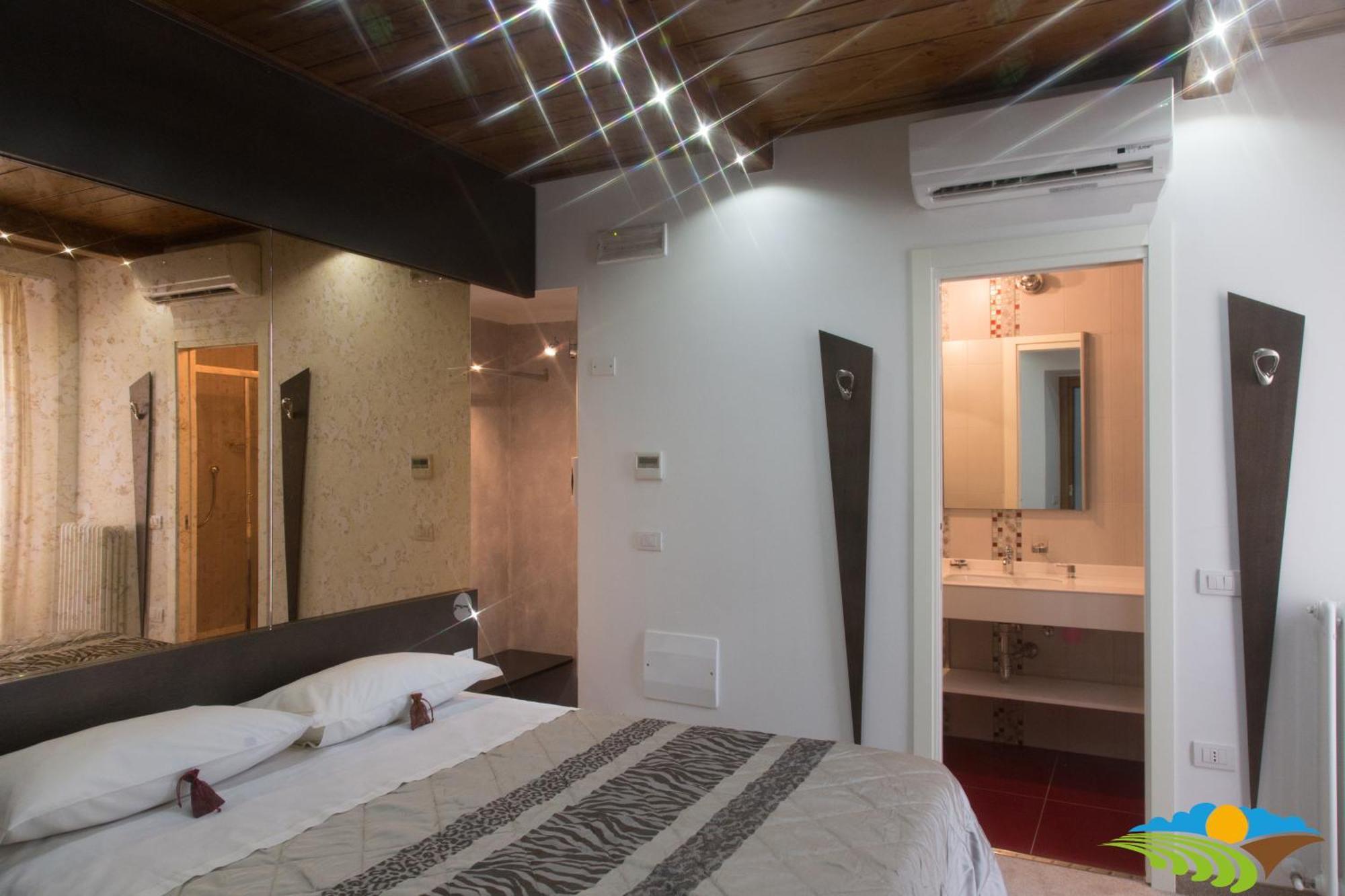 Albergo Diffuso - Il Poggetto Tra Urbino & San Marino Rom bilde