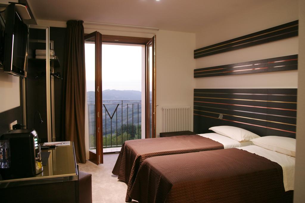 Albergo Diffuso - Il Poggetto Tra Urbino & San Marino Eksteriør bilde
